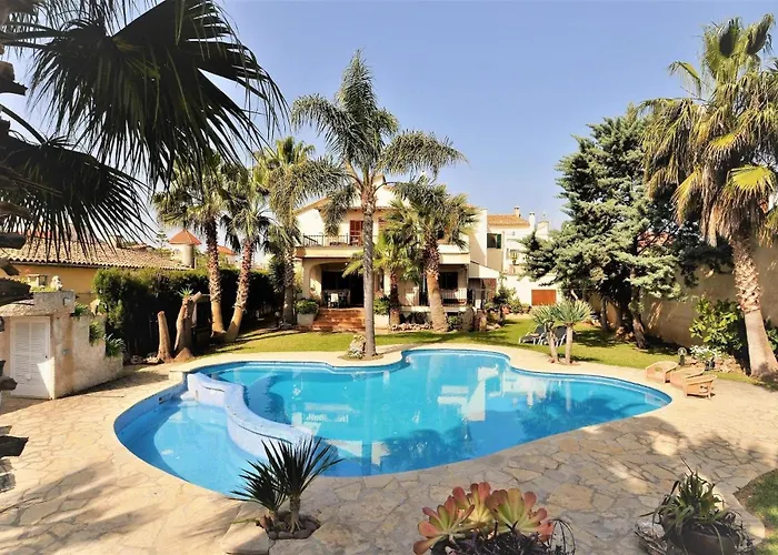 Ferienhaus Mit Privatpool Fuer 8 Personen Ca 350 Qm In Inca, Mallorca Binnenland Von Mallorca