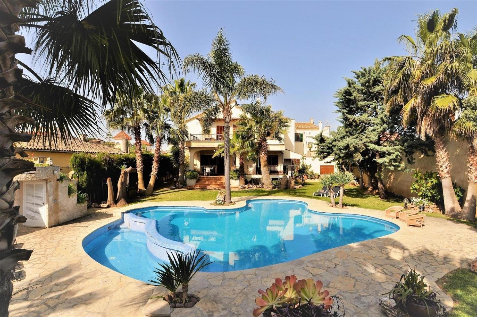 Mit Privatpool Fuer 8 Personen Ca 350 Qm In Inca, Mallorca Binnenland Von Mallorca Ferienhaus *