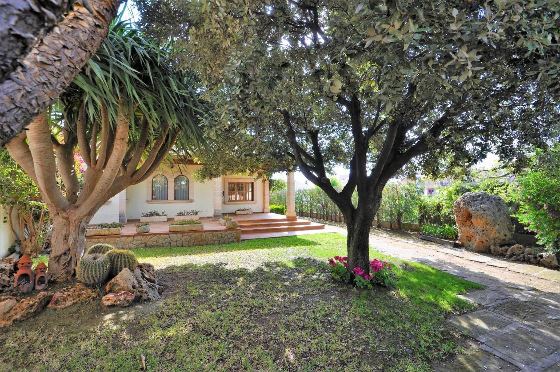 Mit Privatpool Fuer 8 Personen Ca 350 Qm In Inca, Mallorca Binnenland Von Mallorca Ferienhaus *